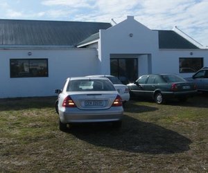 10 Jr vir Pearly Beach NGK